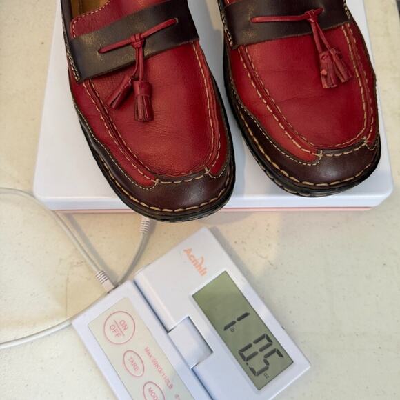 Born Womens Loafers Shoes 8 Red Brown Tassel Slip On Leather Retro - Picture 12 of 12